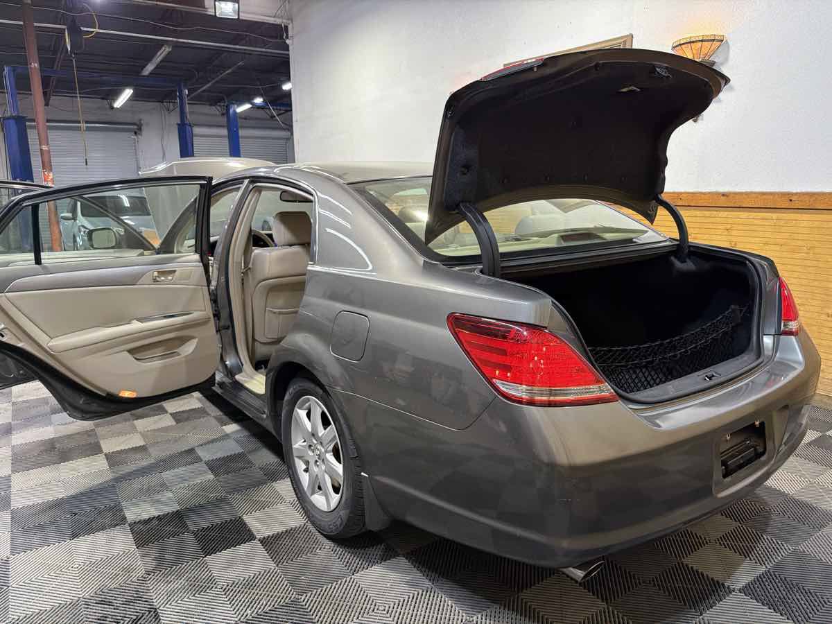 Used 2006 Toyota Avalon XL FWD image 13