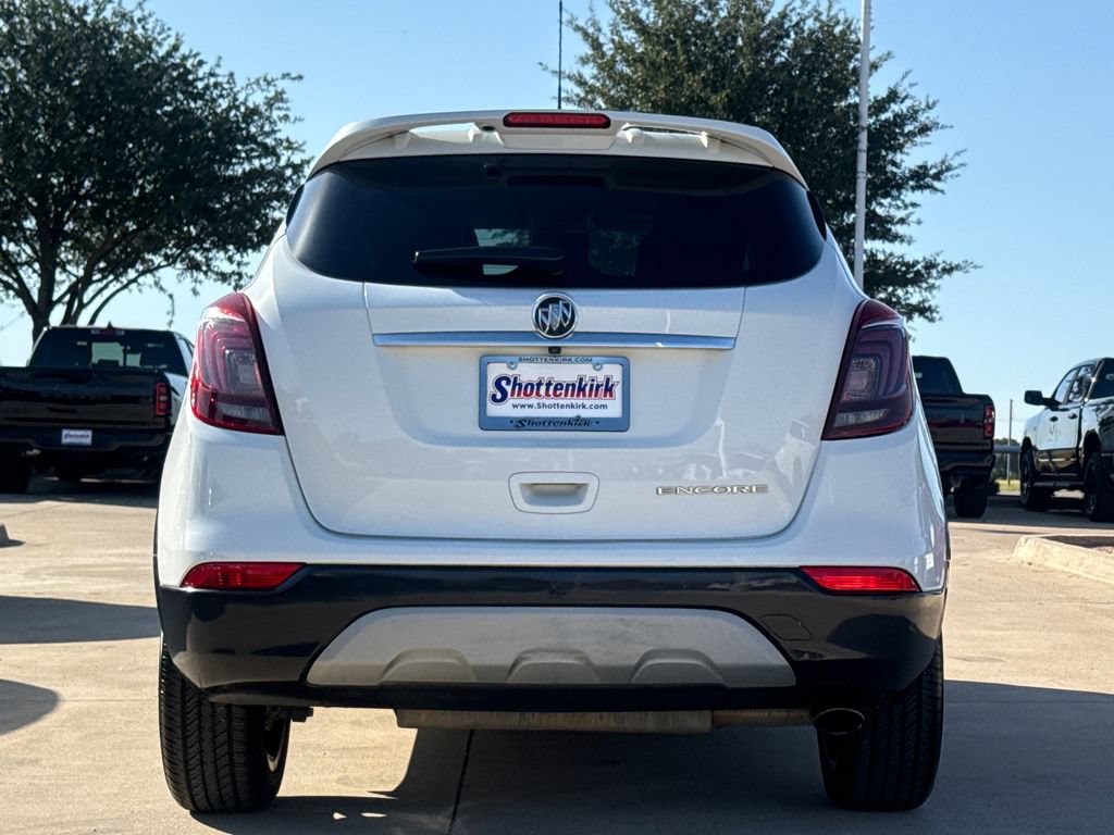 Used 2019 Buick Encore Sport Touring FWD image 7