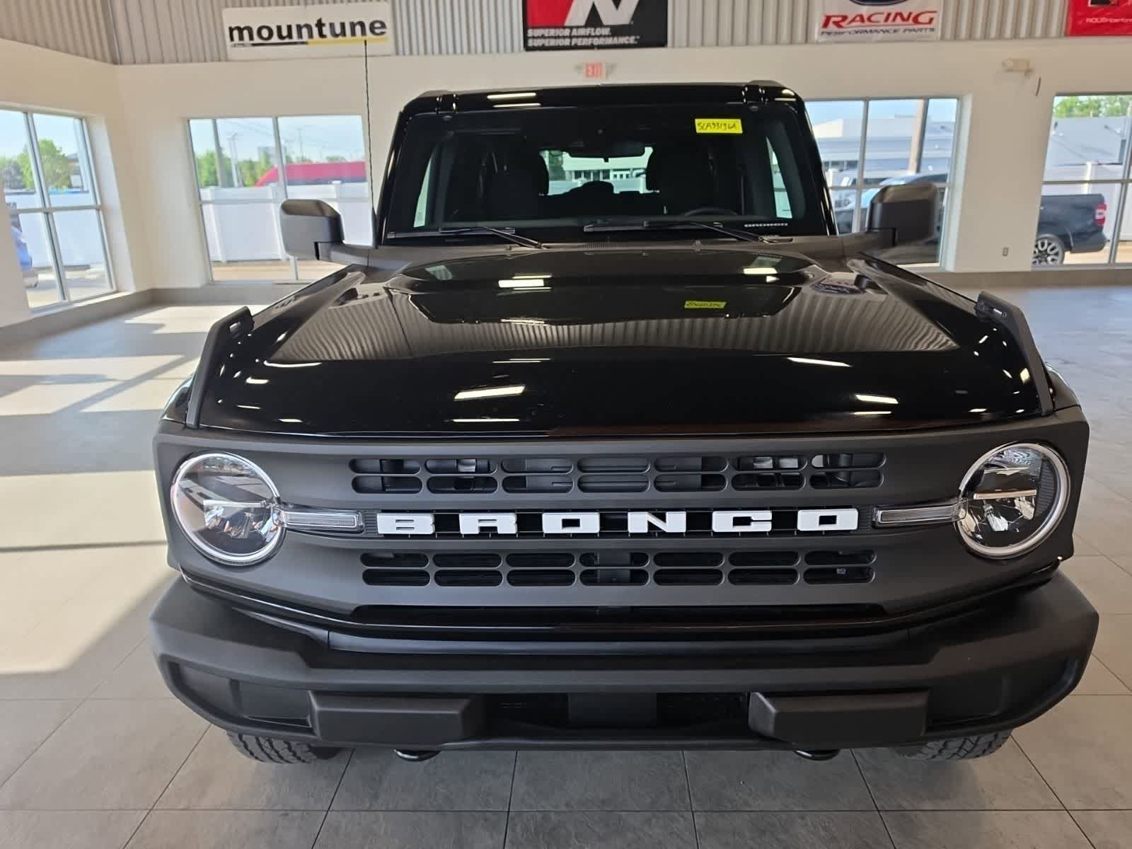 Used 2025 Ford Bronco Big Bend AWD/4WD image 3