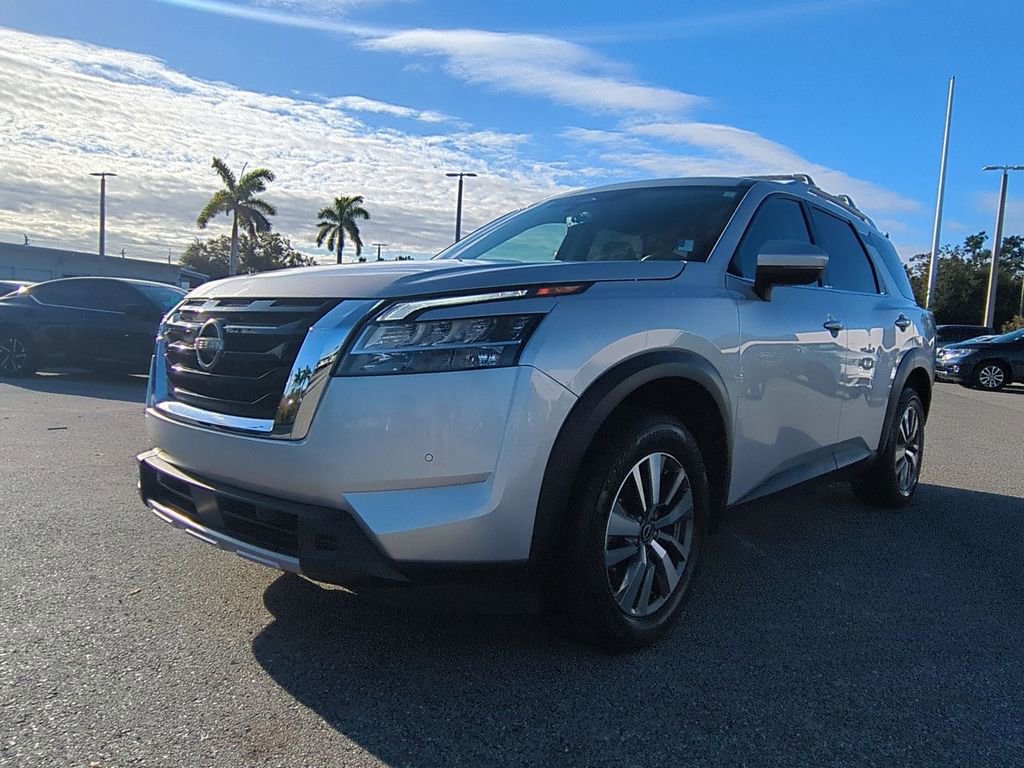 Certified 2023 Nissan Pathfinder SL