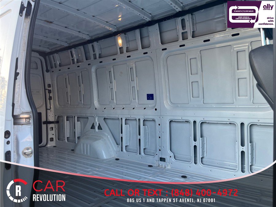 Used 2025 Mercedes-Benz Sprinter 2500 image 9