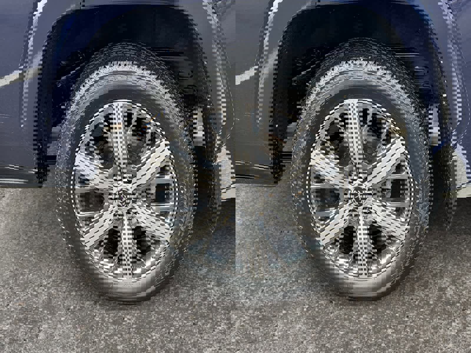 Used 2023 Toyota Sequoia Capstone AWD/4WD image 15