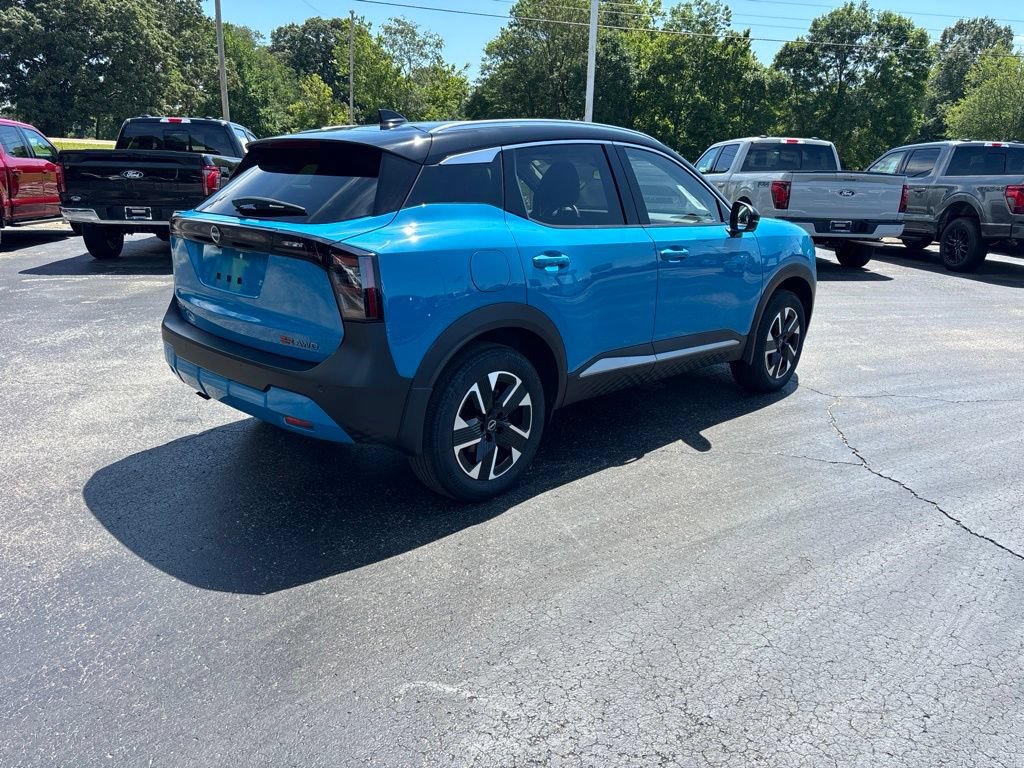 Used 2025 Nissan Kicks SR AWD/4WD image 5