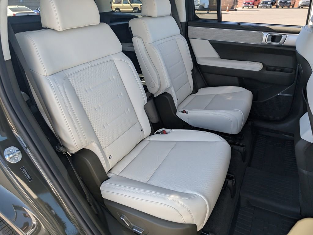 New 2025 Hyundai Santa Fe Calligraphy image 21