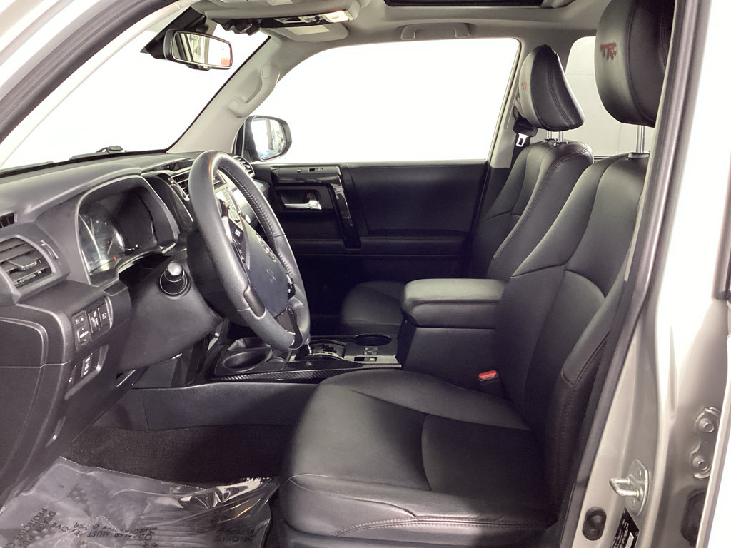 Used 2021 Toyota 4Runner TRD Off-Road Premium w/ Moonroof Package AWD/4WD image 17
