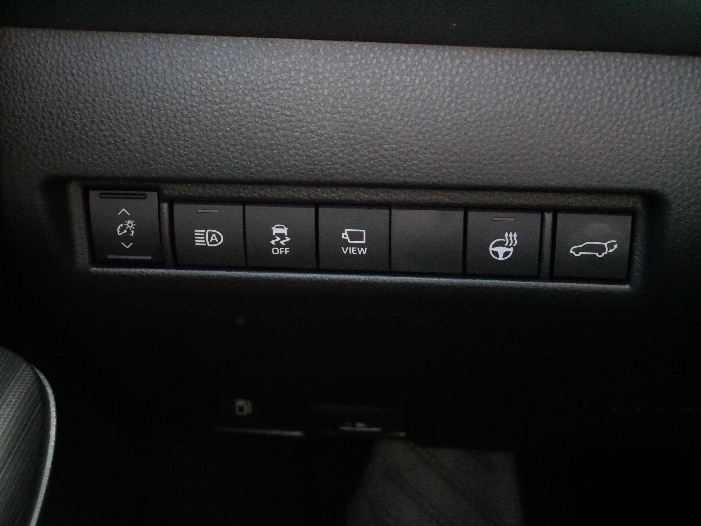 Certified 2024 Toyota Venza Limited AWD/4WD image 27