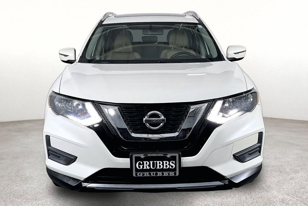 Used 2017 Nissan Rogue SV AWD/4WD image 5