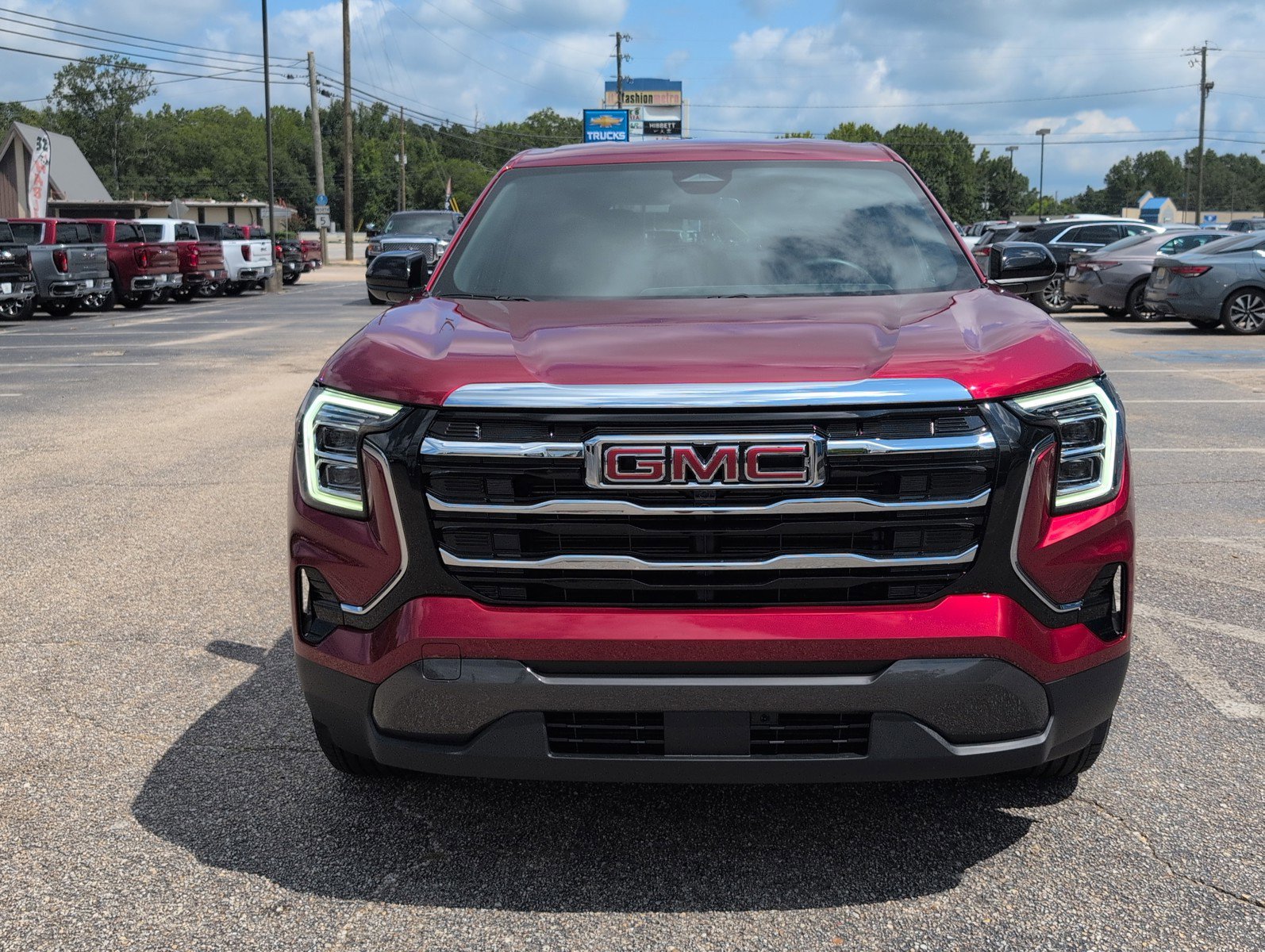 Used 2025 GMC Terrain Elevation image 8