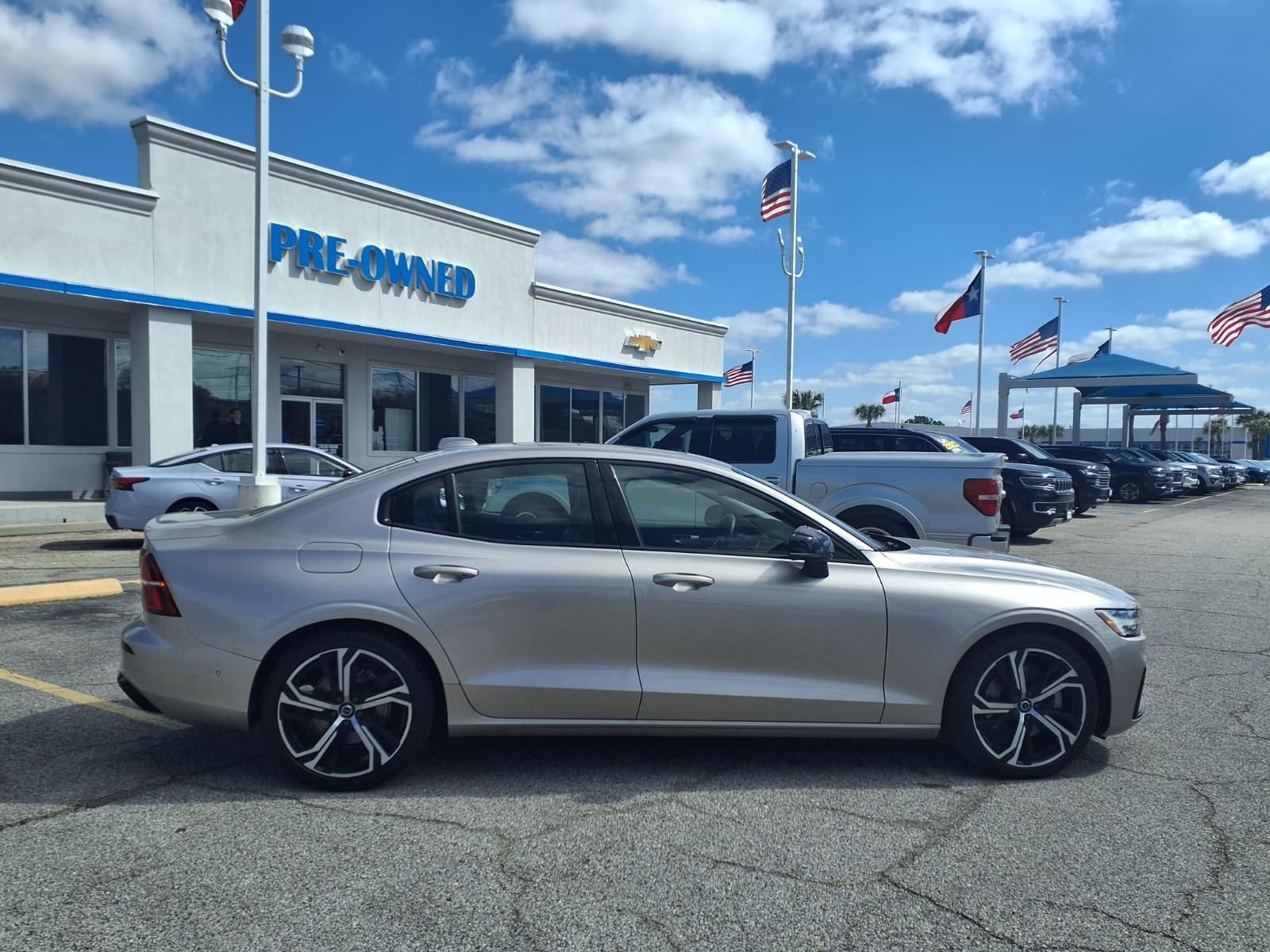 Used 2024 Volvo S60 B5 Plus image 21