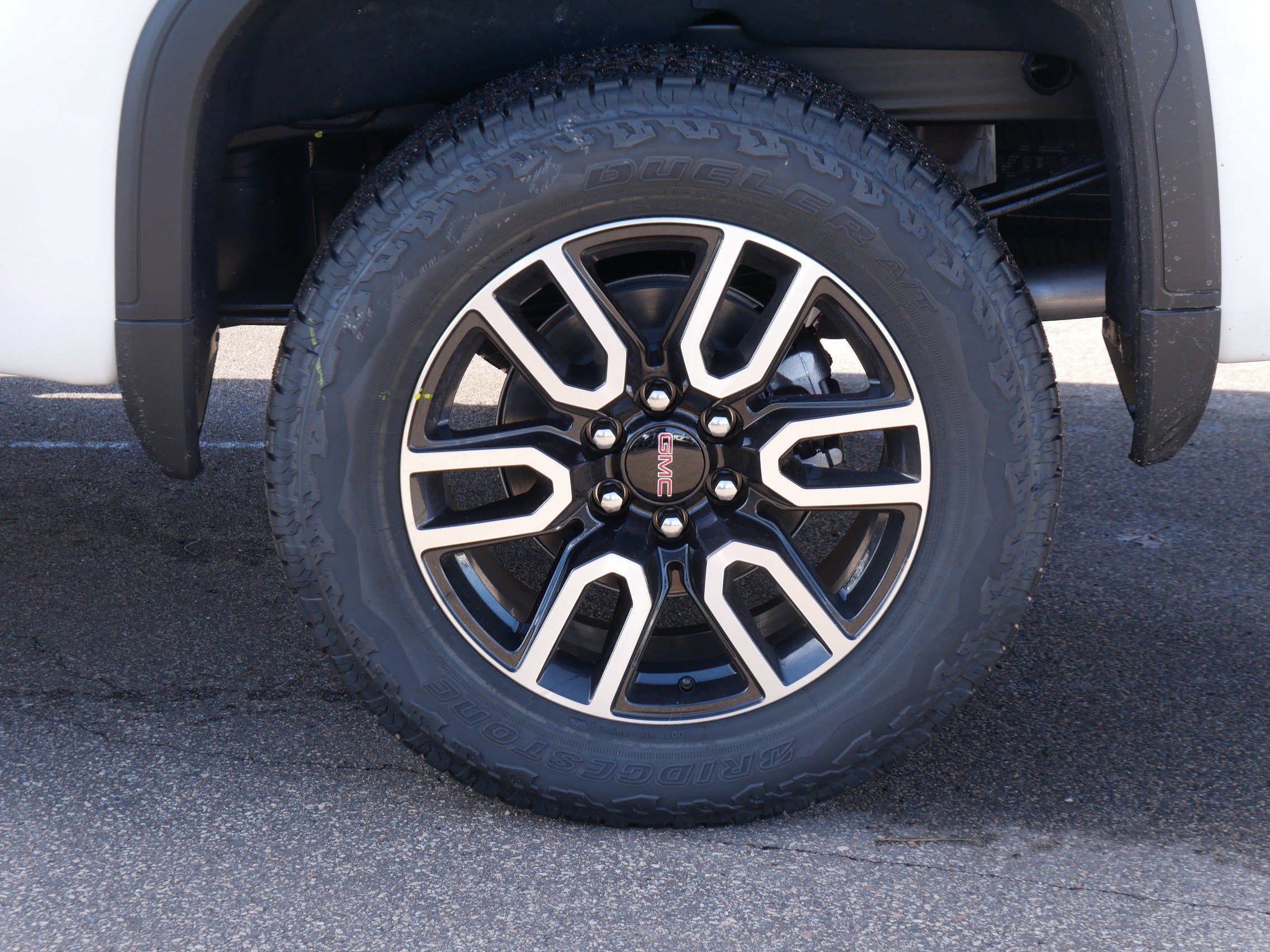 New 2026 GMC Sierra 1500 AT4 w/ Technology Package image 3