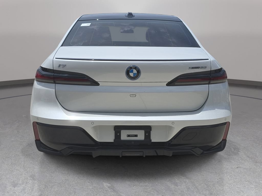 Certified 2023 BMW i7 xDrive60 AWD/4WD image 6