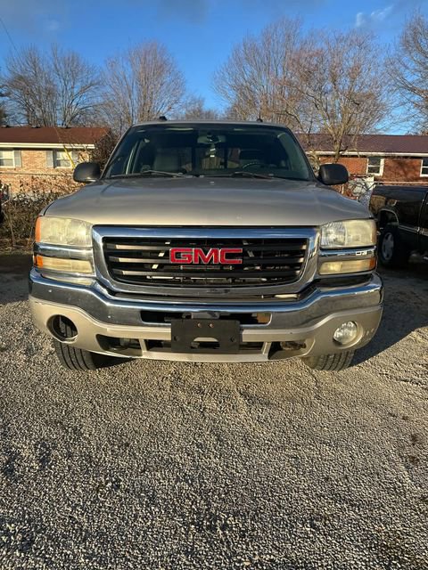 Used 2005 GMC Sierra 1500 SLE w/ Safe And Sound Package AWD/4WD image 5