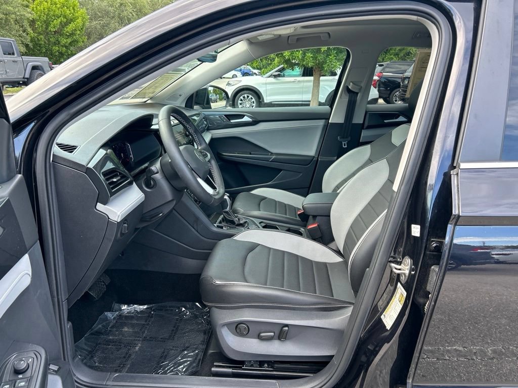 Certified 2023 Volkswagen Taos SEL AWD/4WD image 16