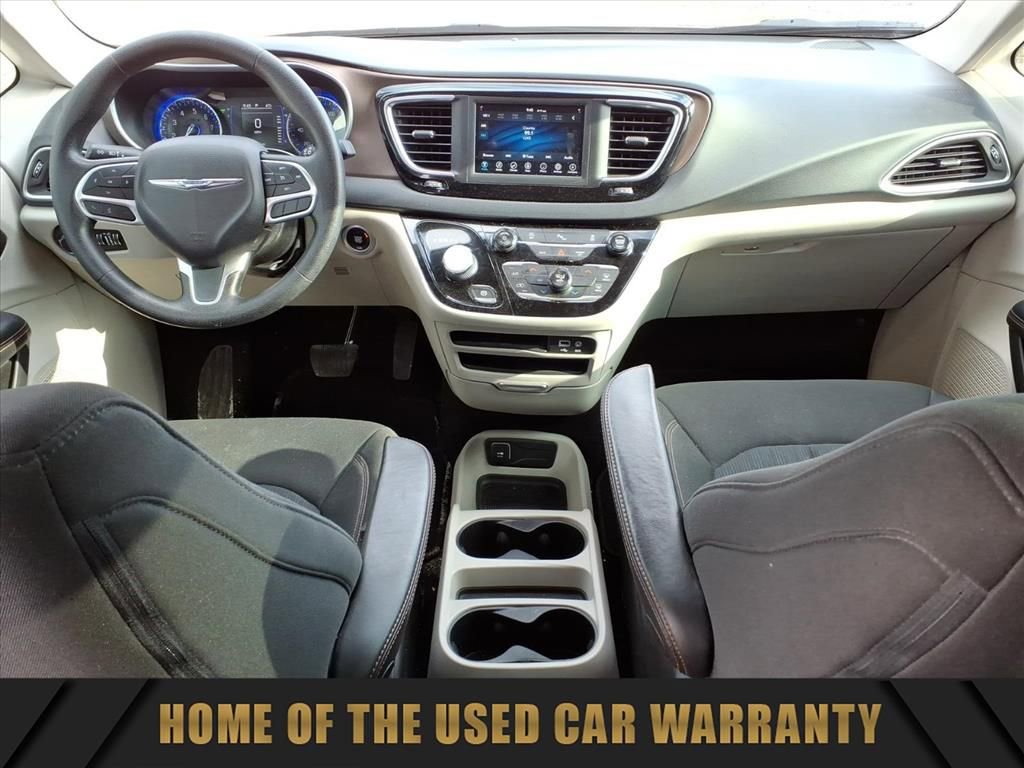 Used 2019 Chrysler Pacifica LX image 27