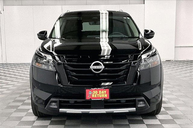 New 2025 Nissan Pathfinder Platinum w/ Lighting Package (N93) image 16