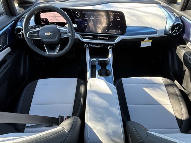 New 2026 Chevrolet Equinox EV LT image 20