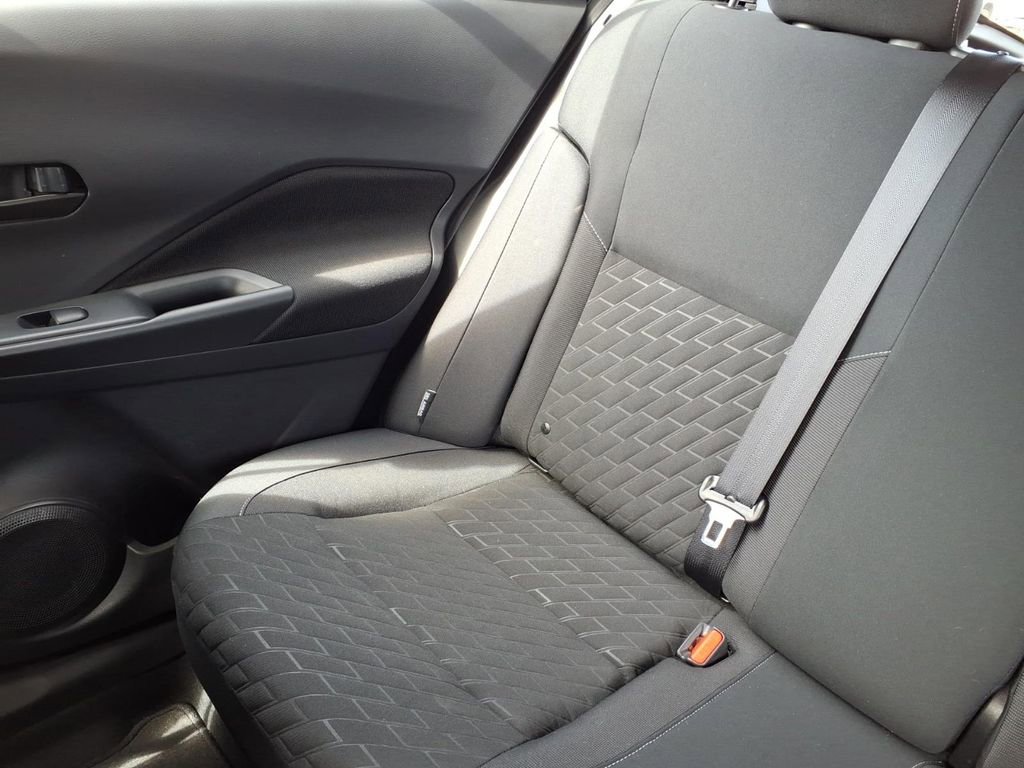 Used 2021 Nissan Kicks S image 16