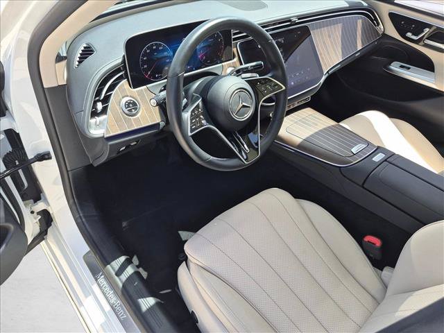 Used 2026 Mercedes-Benz E 350 4MATIC Sedan image 9