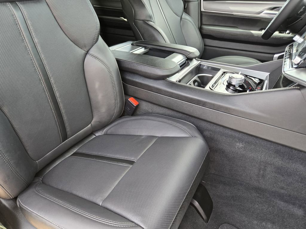New 2026 Jeep Grand Wagoneer L Limited image 7