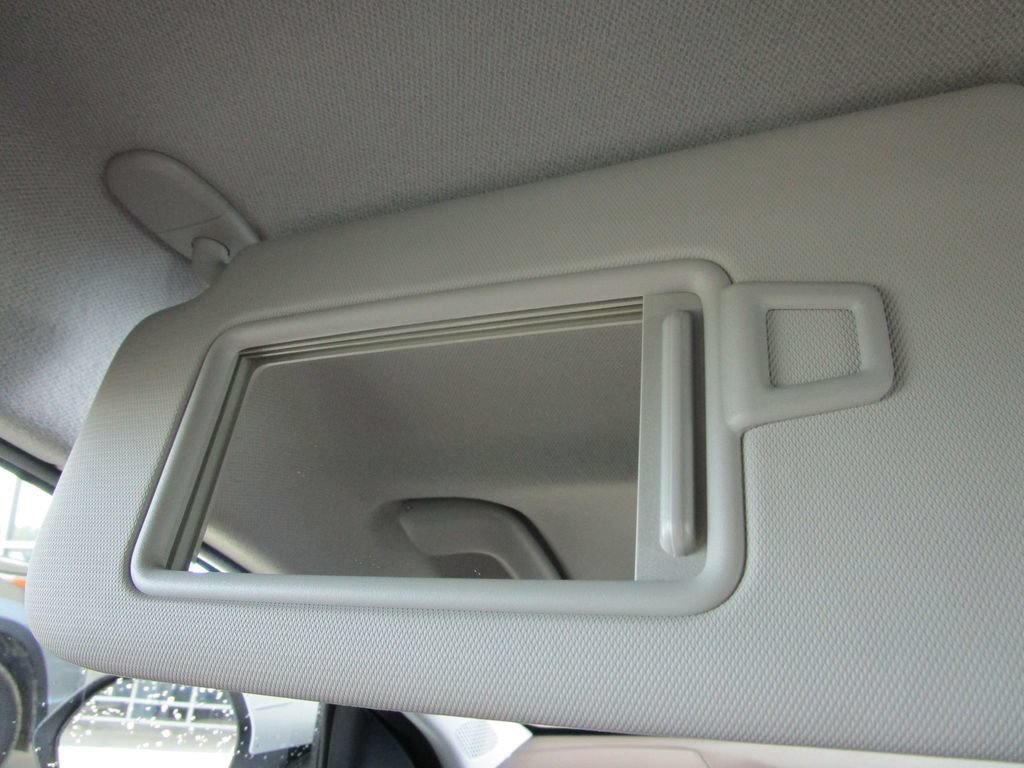 Used 2025 Kia K4 FWD image 32