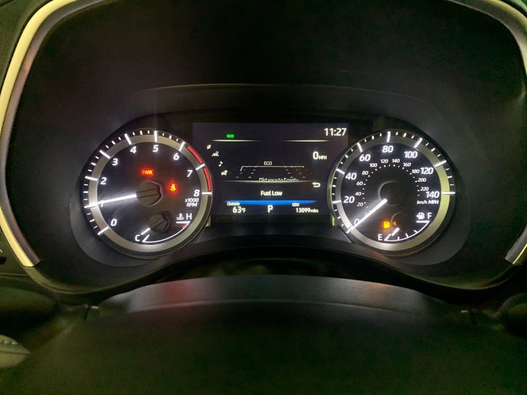 Used 2023 Toyota Highlander XLE image 32