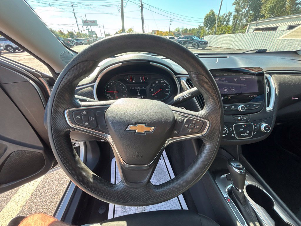 Used 2020 Chevrolet Malibu LS FWD image 18