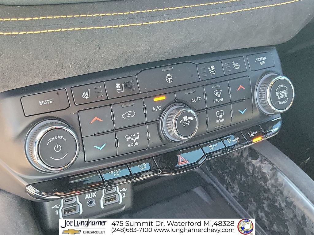 New 2026 Chevrolet Equinox EV LT AWD/4WD image 12
