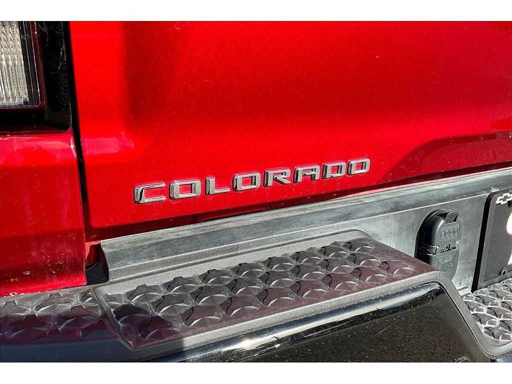 Used 2024 Chevrolet Colorado Trail Boss w/ Technology Package image 24