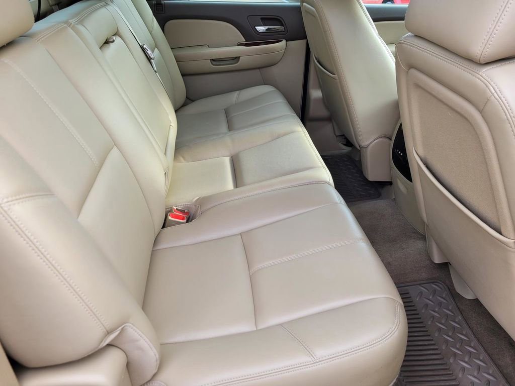 Used 2011 Chevrolet Silverado 1500 LTZ w/ LTZ White Diamond Edition image 14