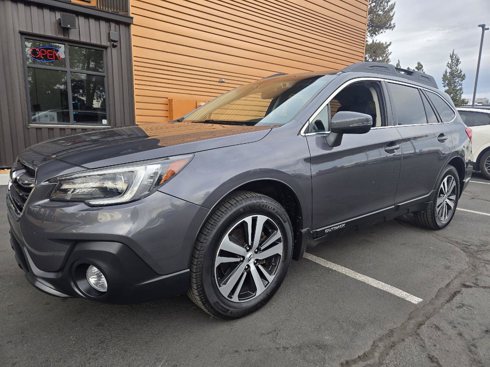 Used 2019 Subaru Outback 2.5i Limited w/ Popular Package #2