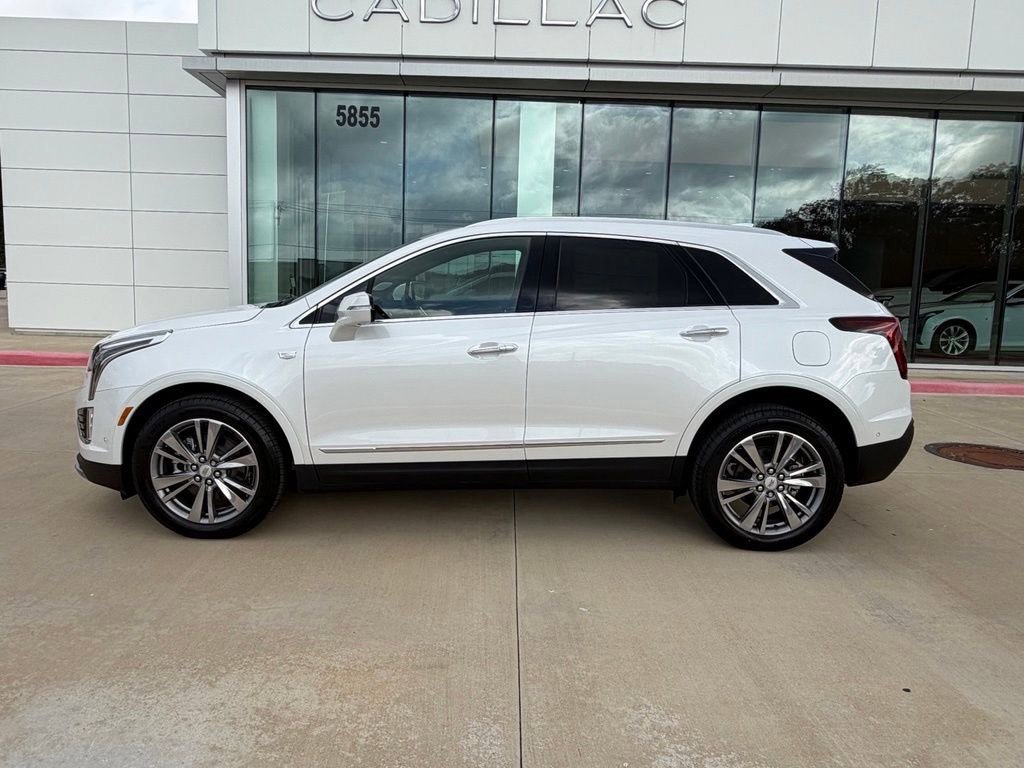New 2026 Cadillac XT5 Premium Luxury w/ Driver Assist Package FWD image 2