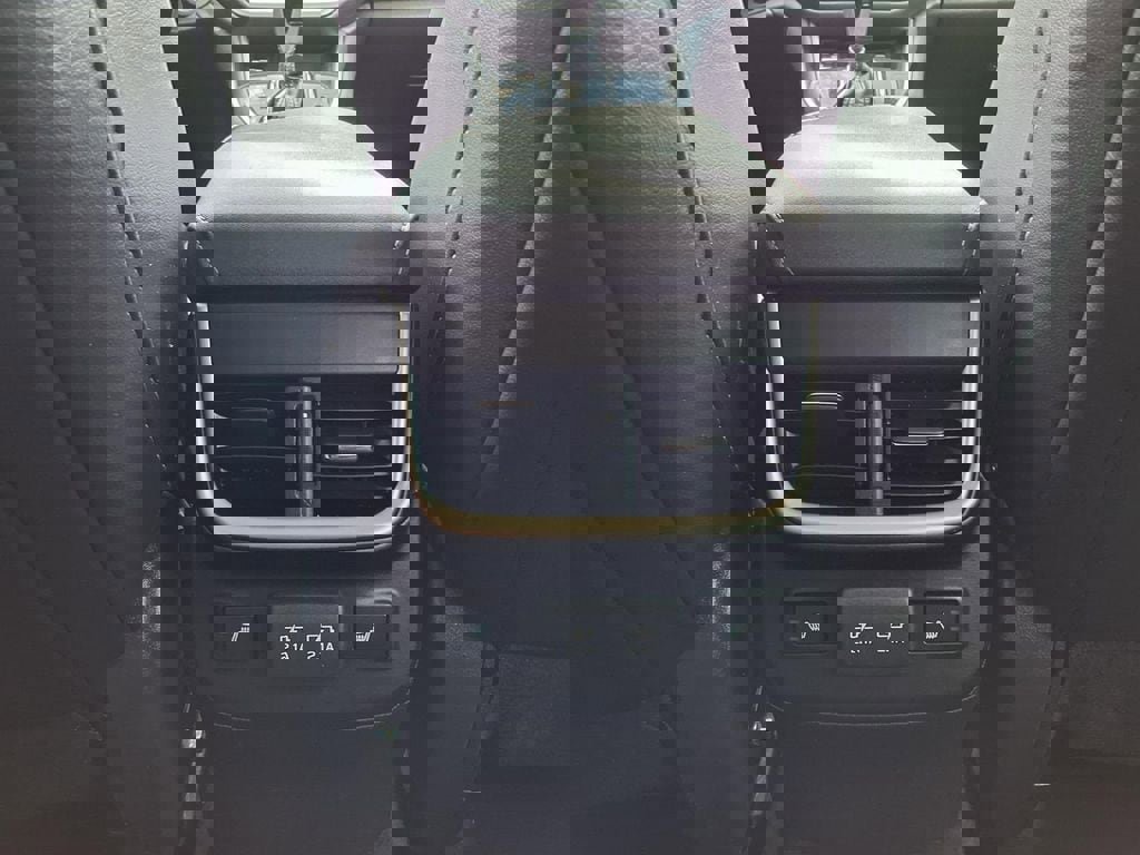 Used 2020 Subaru Outback Limited w/ Popular Package #2 image 28