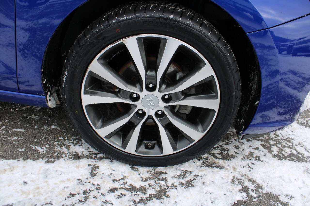 Used 2020 Hyundai Elantra GT w/ Style Package 02 image 15