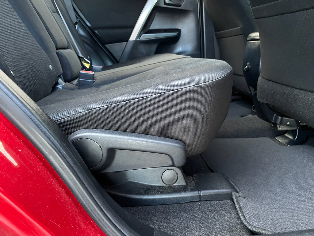 Used 2017 Toyota RAV4 LE image 22