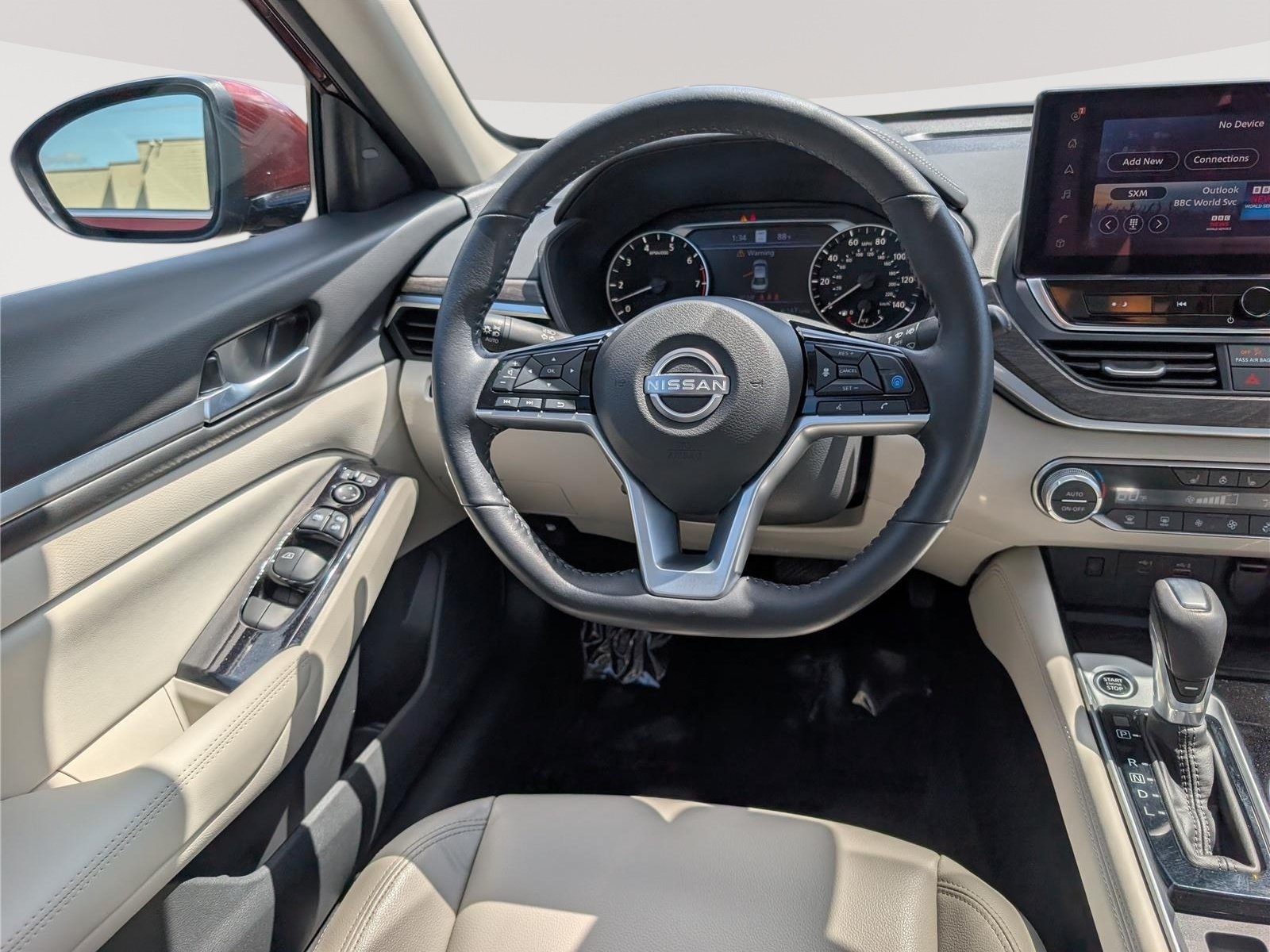 Used 2025 Nissan Altima 2.5 SL AWD/4WD image 17