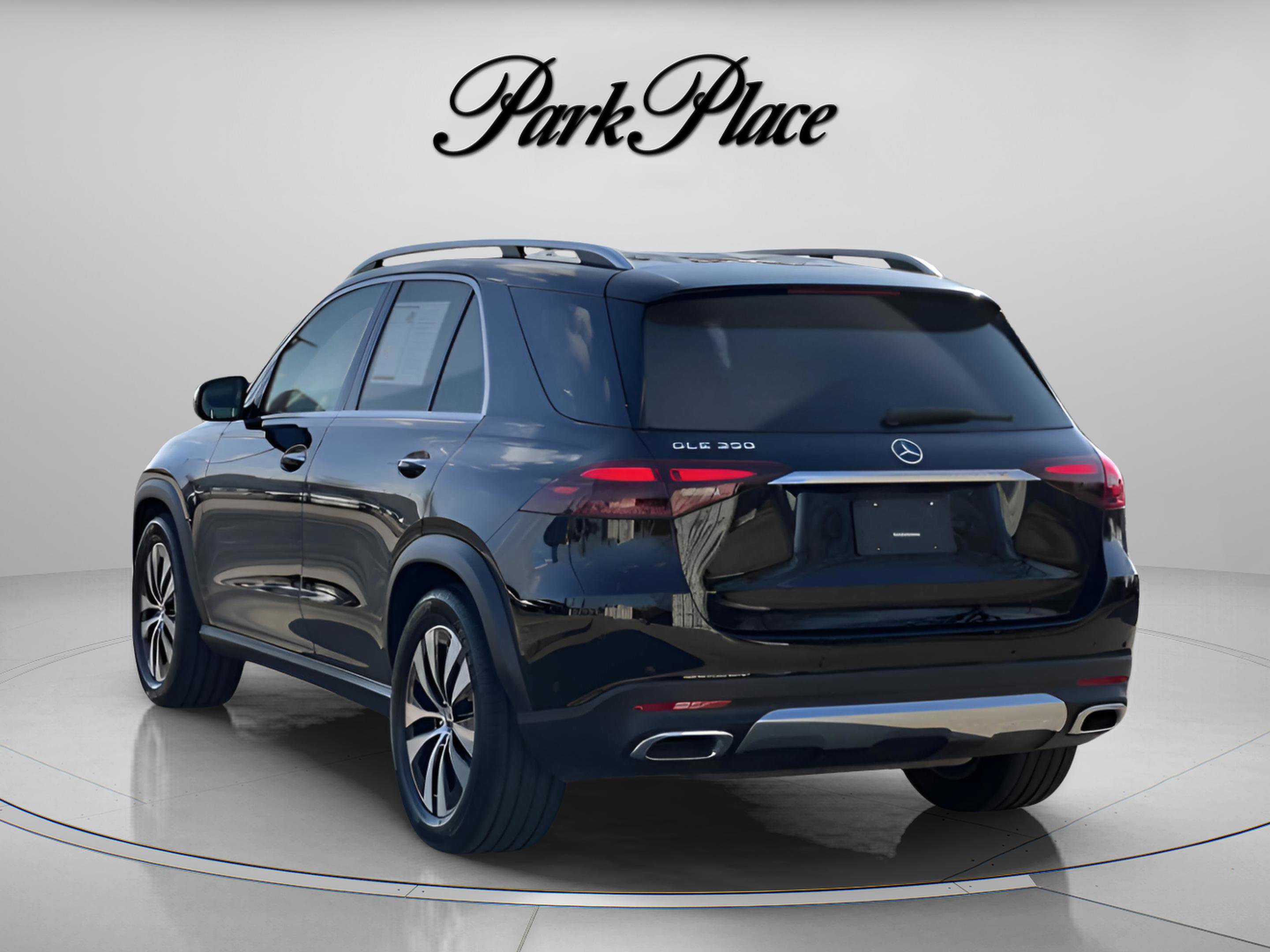 Certified 2025 Mercedes-Benz GLE 350 4MATIC image 4