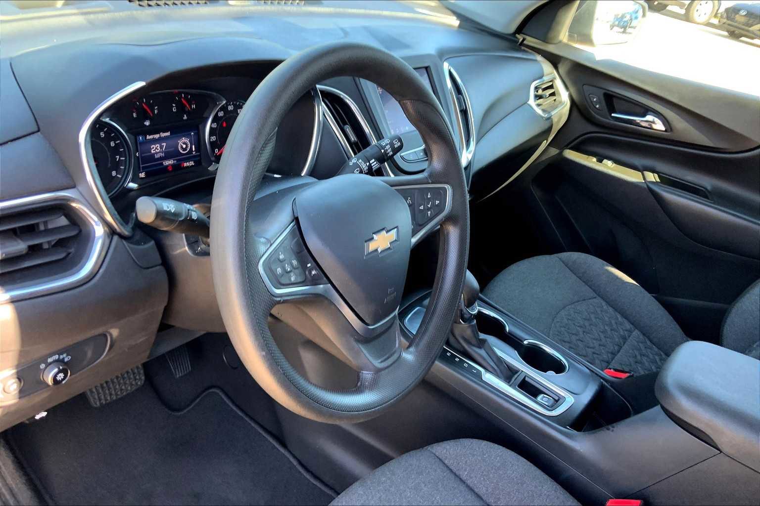 Used 2023 Chevrolet Equinox LT image 27