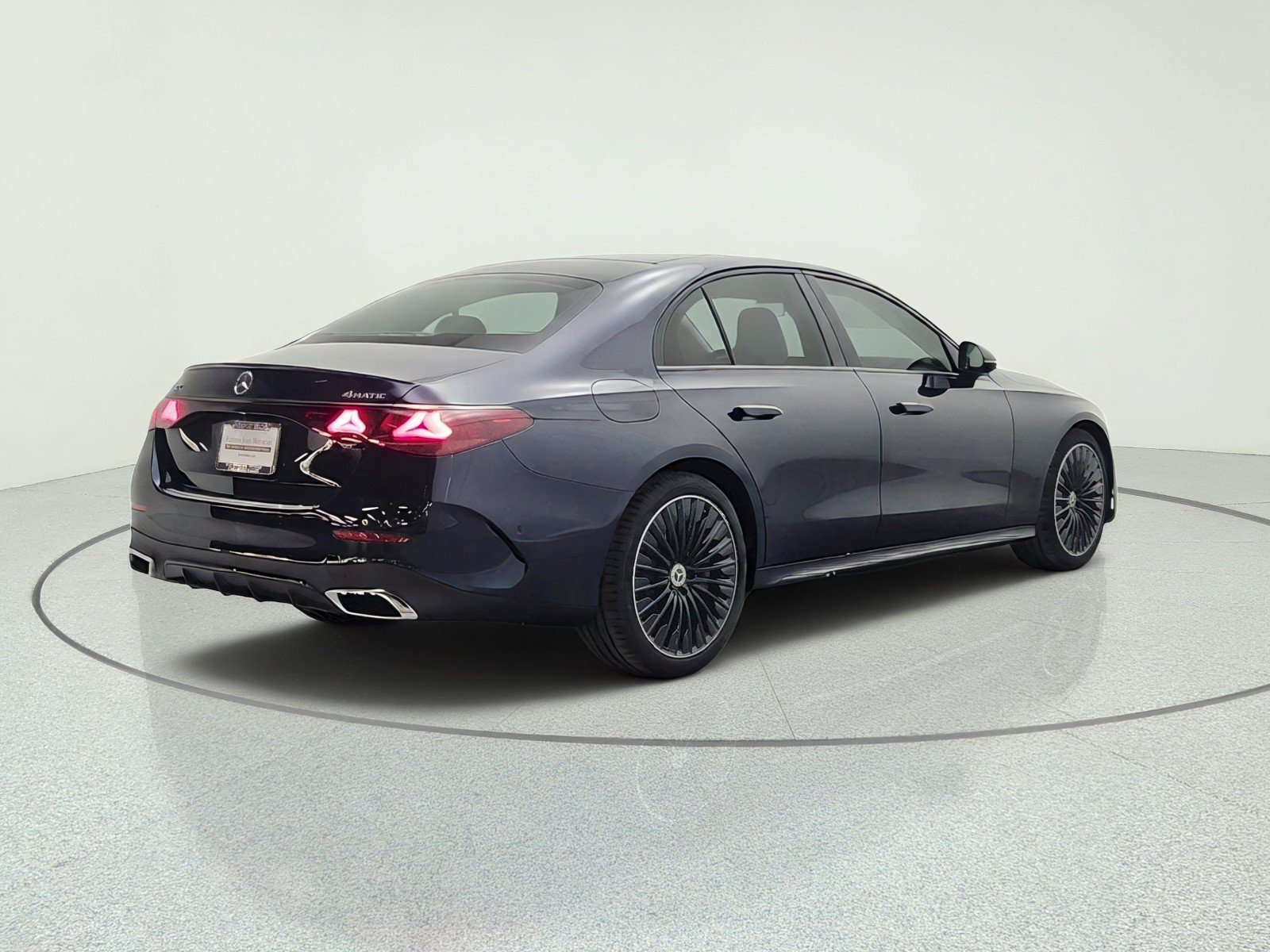 New 2027 Mercedes-Benz E 450 4MATIC Sedan image 5