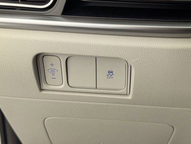 Used 2025 Kia Sorento S w/ Panoramic Sunroof Package image 15