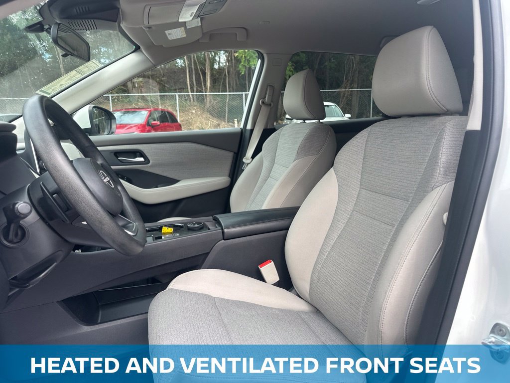 Used 2022 Nissan Rogue SV AWD/4WD image 14