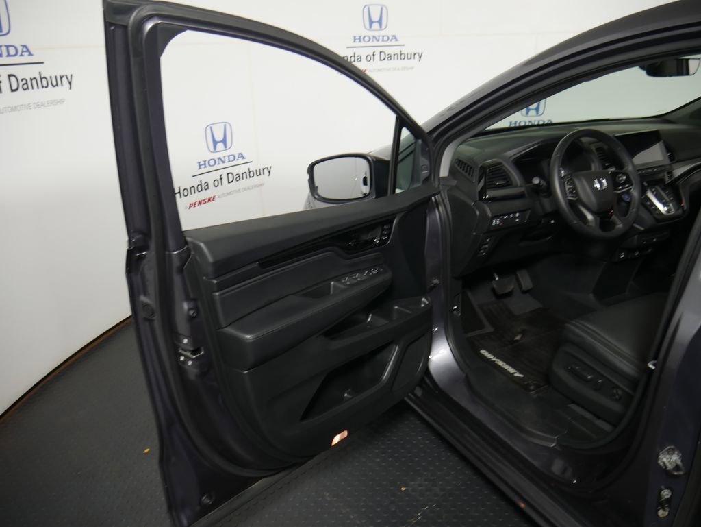 Used 2021 Honda Odyssey Touring image 8