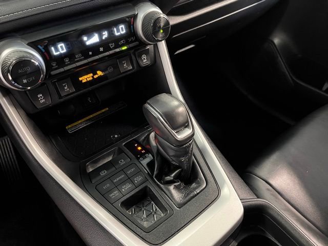 Used 2021 Toyota RAV4 XLE Premium image 30