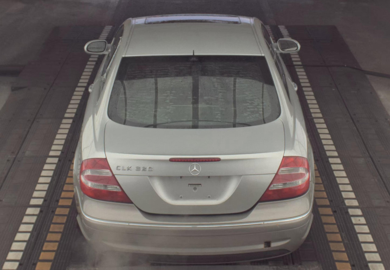 Used 2004 Mercedes-Benz CLK 320 Coupe image 3