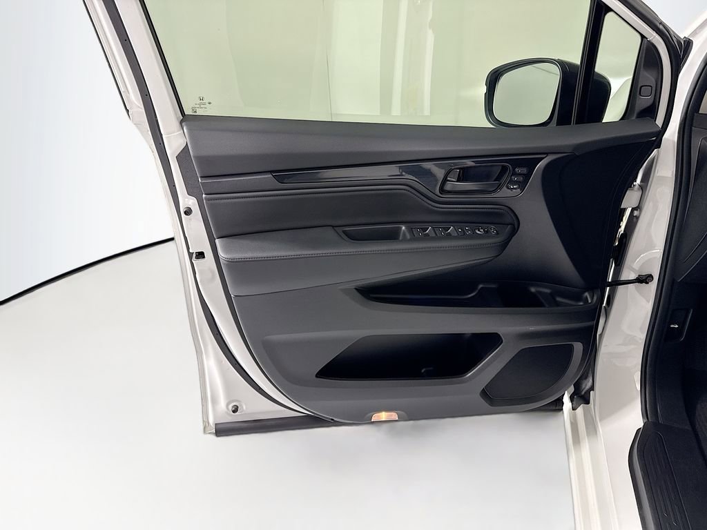 Certified 2025 Honda Odyssey Touring image 22