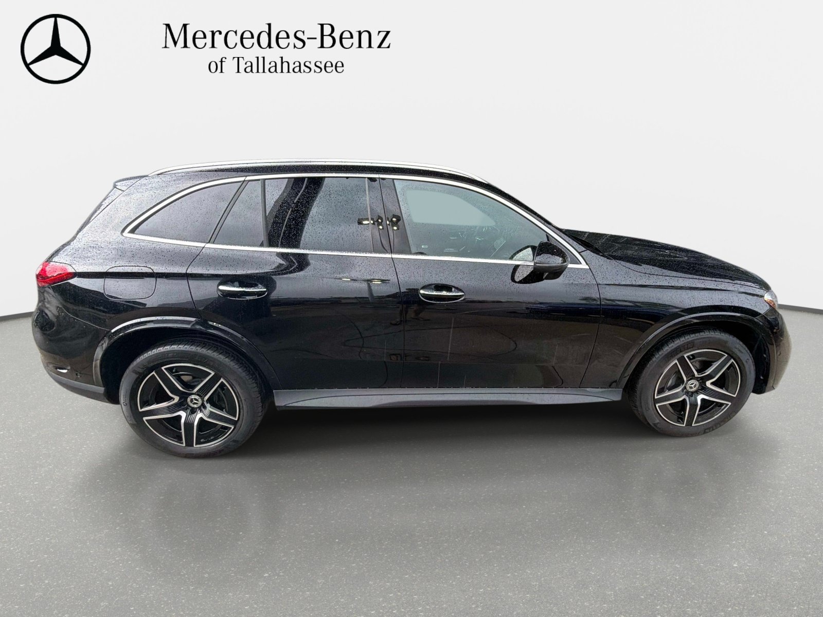 Certified 2026 Mercedes-Benz GLC 300 image 4