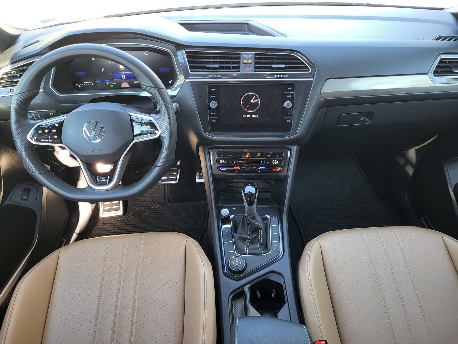 Used 2024 Volkswagen Tiguan SE R-Line w/ MDO Package, Two-Row AWD/4WD image 27