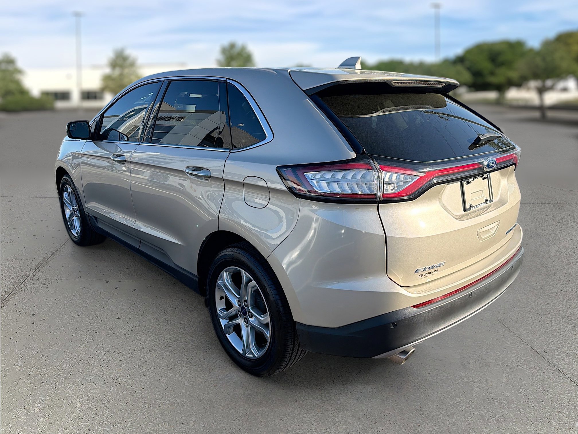 Used 2018 Ford Edge Titanium w/ Equipment Group 301A image 5