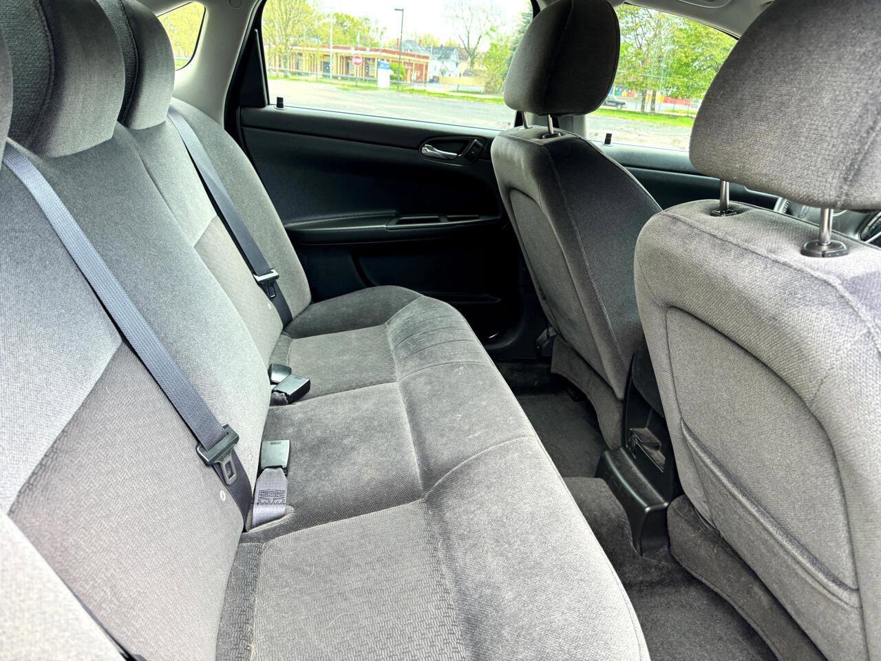 Used 2011 Chevrolet Impala LT FWD image 39