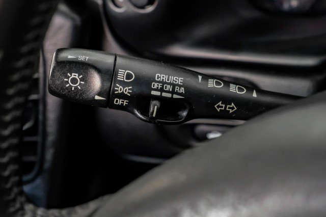 Used 2004 Chevrolet Corvette Coupe w/ Preferred Equipment Group RWD image 14