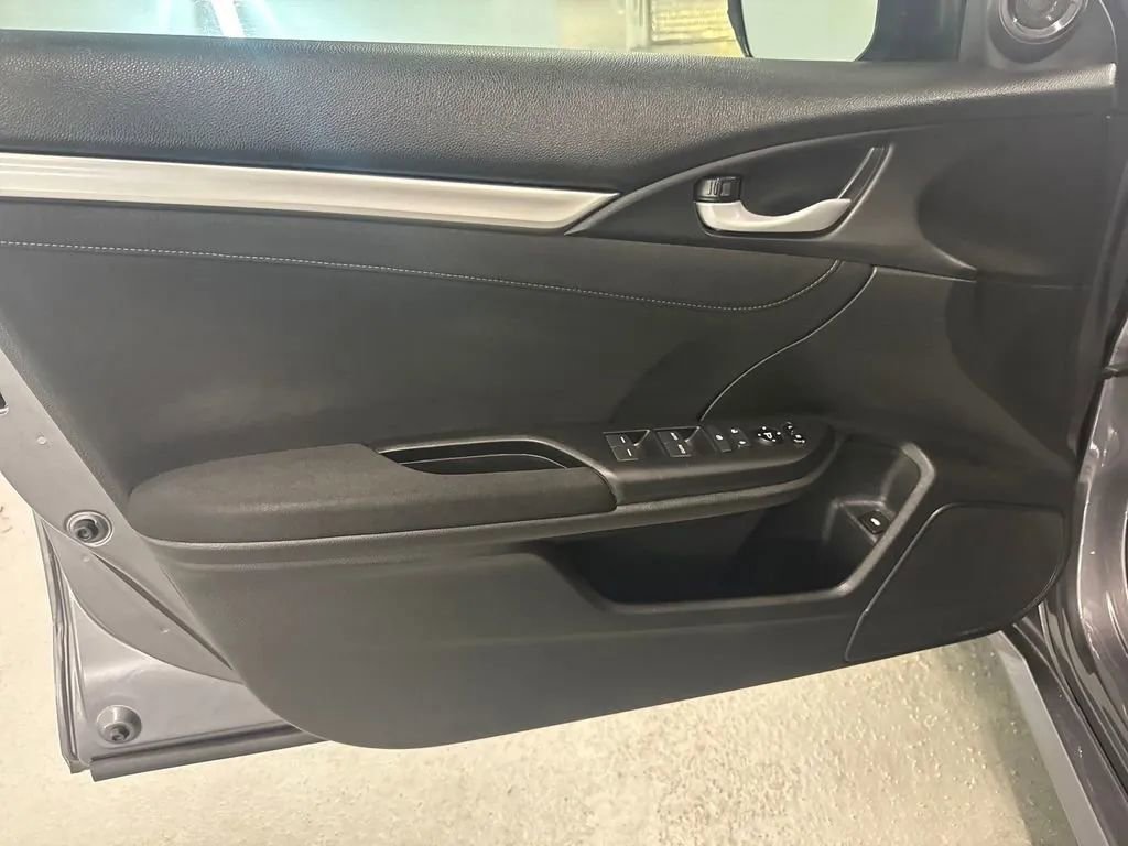 Used 2021 Honda Civic EX image 12